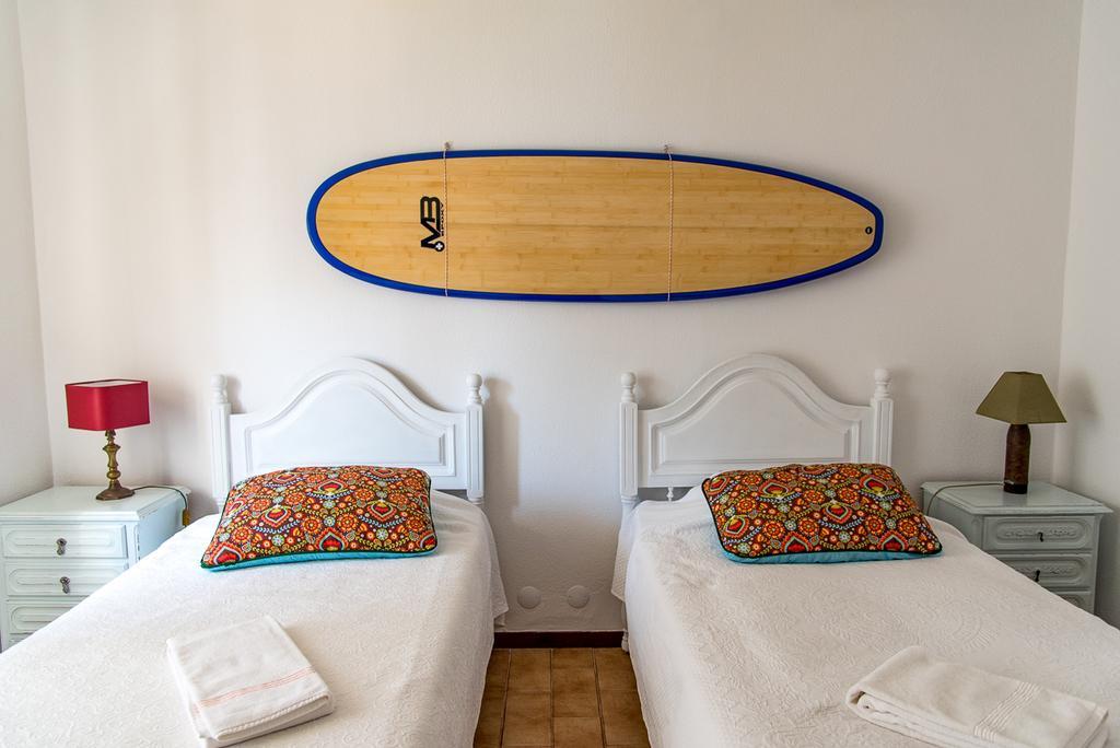 Moby Dick Lodge Malveira da Serra Exterior photo