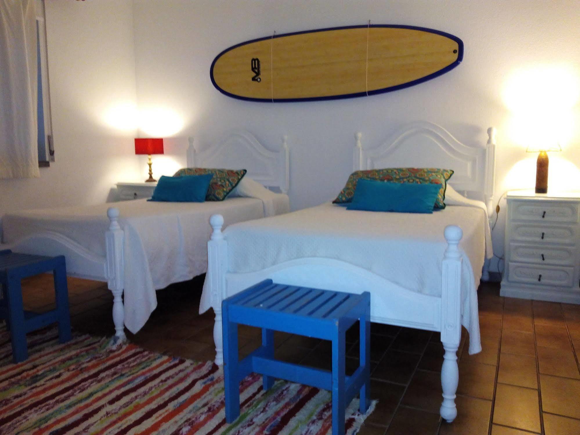 Moby Dick Lodge Malveira da Serra Exterior photo